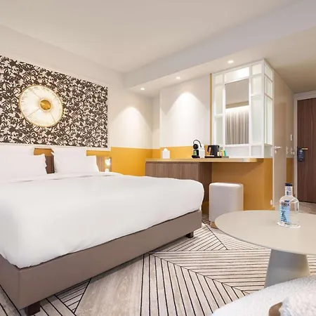 Yac Paris Clichy, A Member Of Radisson Individuals Hotel