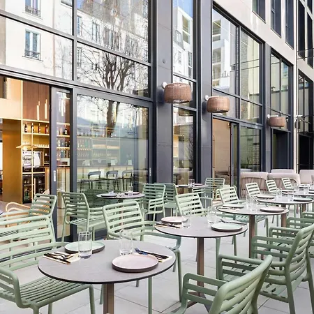 Yac Paris Clichy, A Member Of Radisson Individuals Hotel 4*