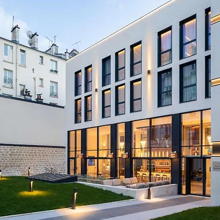 Yac Paris Clichy, A Member Of Radisson Individuals 4*