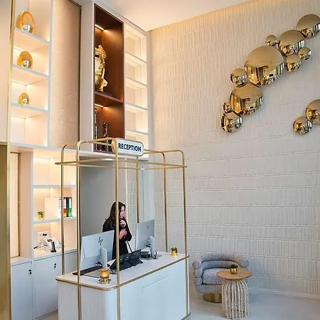 Yac Paris Clichy, A Member Of Radisson Individuals Hotel 4*