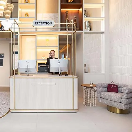 Yac Paris Clichy, A Member Of Radisson Individuals Hotel 4*