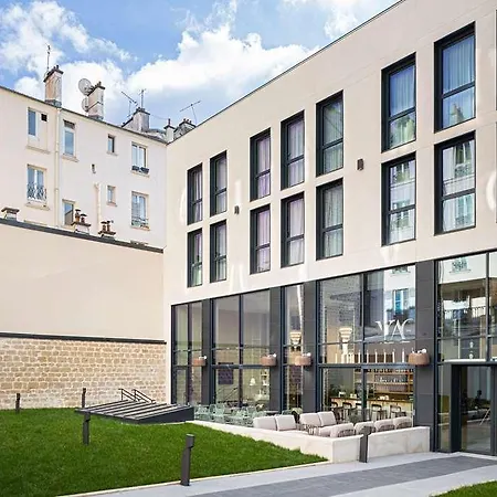 Yac Paris Clichy, A Member Of Radisson Individuals 4*