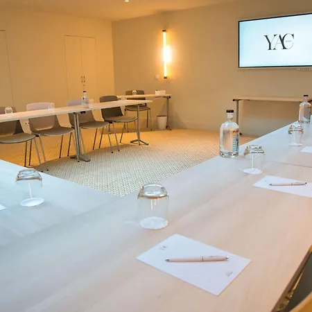 Hotel Yac Paris Clichy, A Member Of Radisson Individuals Clichy