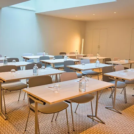 Yac Paris Clichy, A Member Of Radisson Individuals Hotel