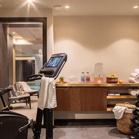 Yac Paris Clichy, A Member Of Radisson Individuals Hotel Clichy