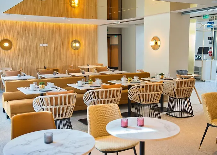 Yac Paris Clichy, A Member Of Radisson Individuals Hotell Clichy