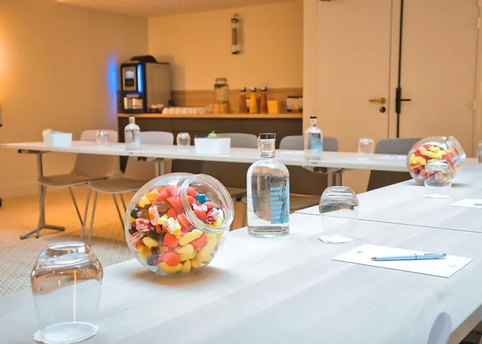 Yac Paris Clichy, A Member Of Radisson Individuals Hotell
