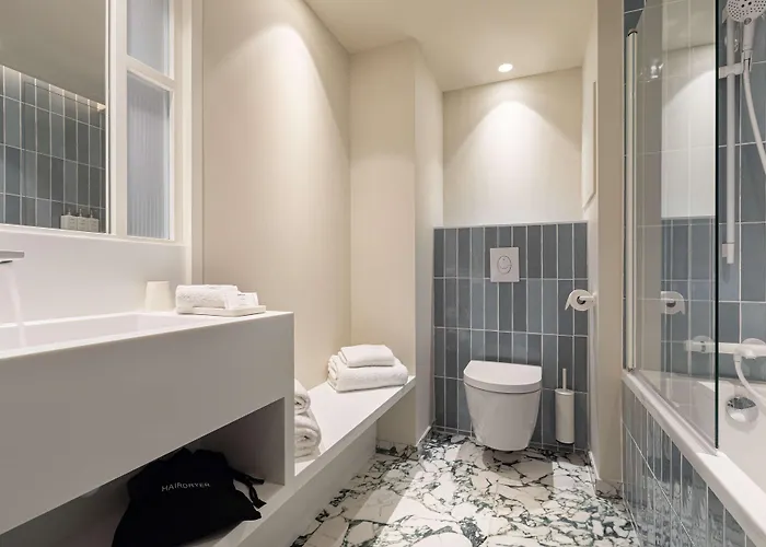 Yac Paris Clichy, A Member Of Radisson Individuals Hotel Clichy